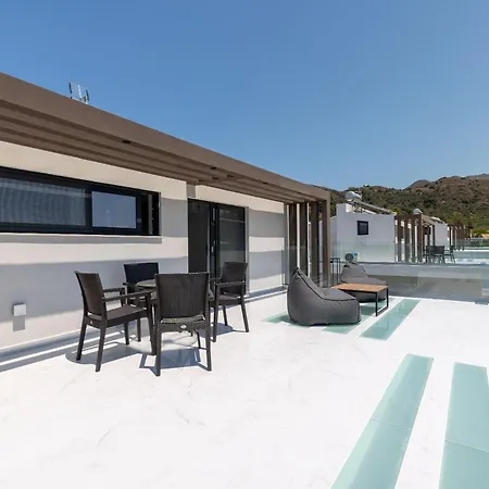 Infinity - Private Pool, Close To Centre, By Zantewize * Kalamákion