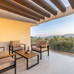 Villa Infinity - Private Pool, Close To Centre, By Zantewize *
