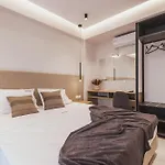 Infinity - Private Pool, Close To Centre, By Zantewize *