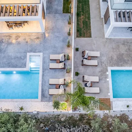 Infinity - Private Pool, Close To Centre, By Zantewize فيلة Kalamákion
