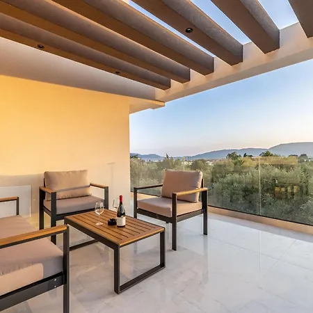 Villa Infinity - Private Pool, Close To Centre, By Zantewize *