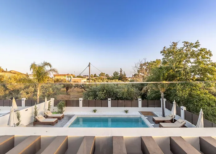 别墅 Infinity - Private Pool, Close To Centre, By Zantewize Kalamákion