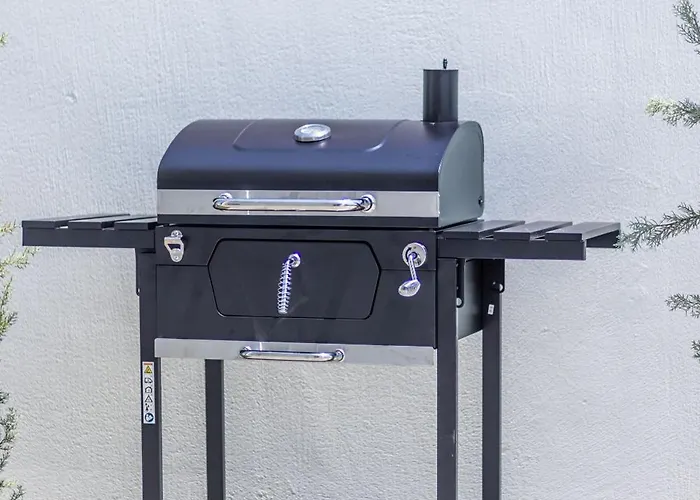 Infinity - Private Pool, Close To Centre, By Zantewize 别墅