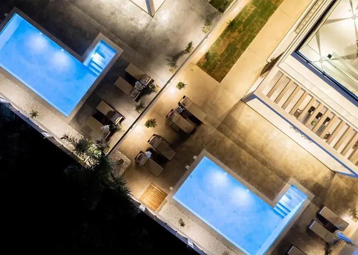 Infinity - Private Pool, Close To Centre, By Zantewize 别墅 *