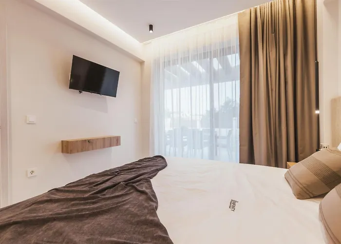 别墅 Infinity - Private Pool, Close To Centre, By Zantewize